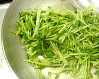 豆苗炒め